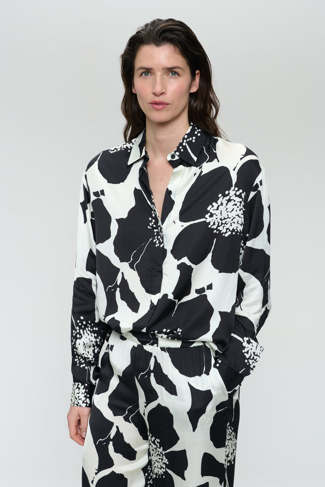 Avine printed shine viscose blouse Avine printed shine viscose blouse