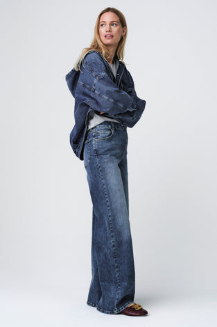 Fly loose yoga jeans