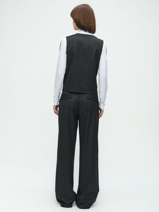 Oliver Vest