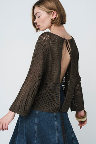 Open-back sweater 2041