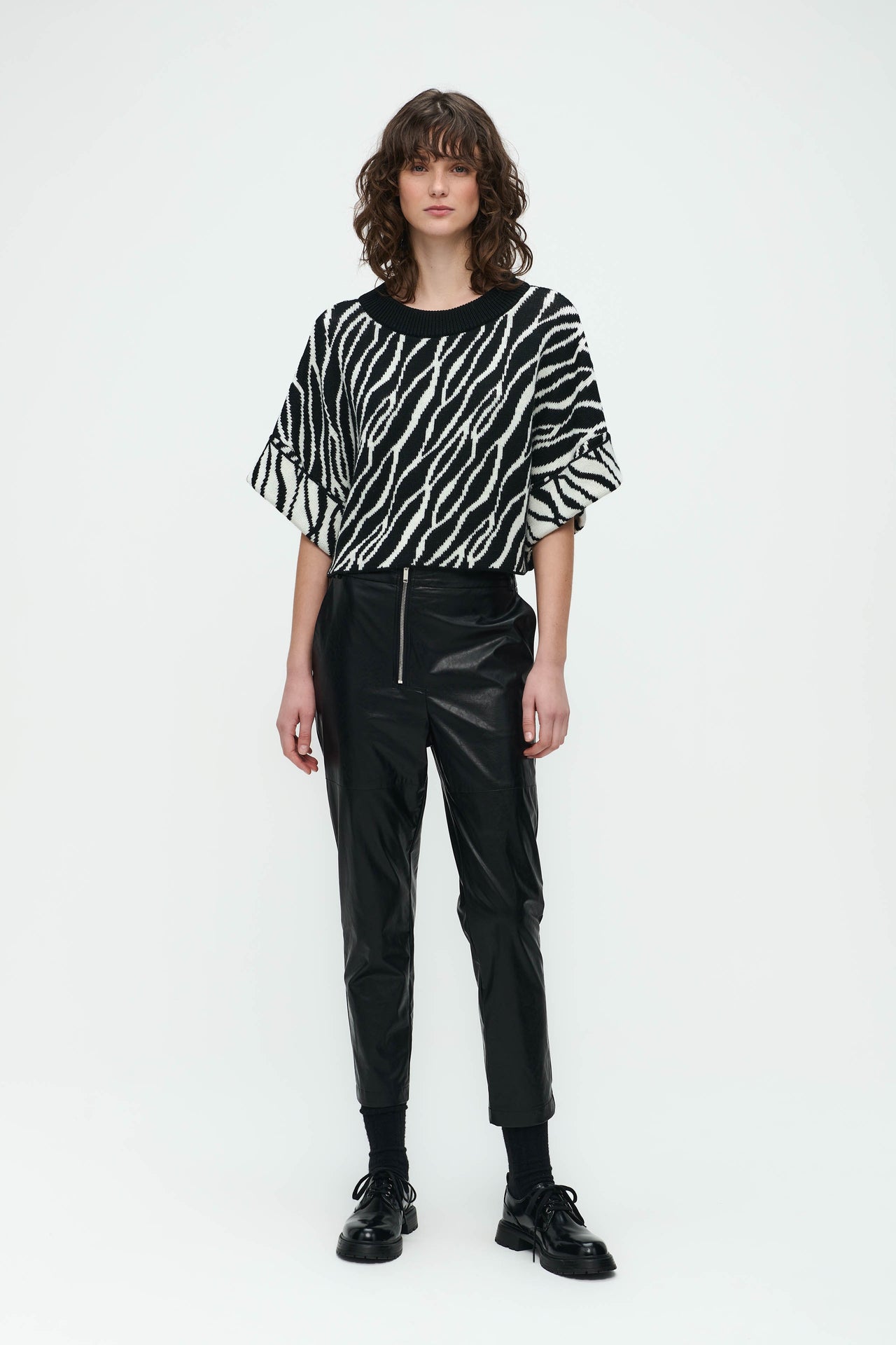 Nouhaila Studio Pullover