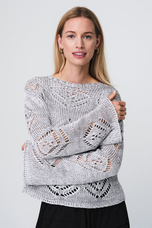 Sequined hole pullover E25053