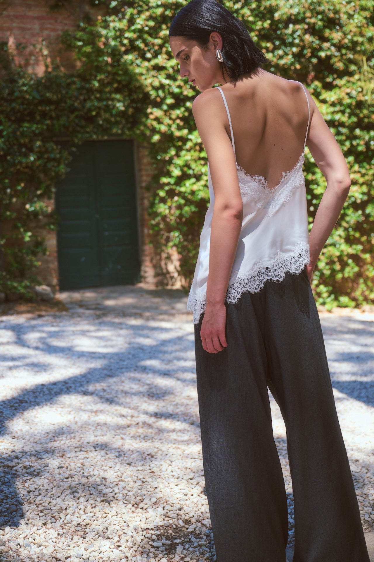 Amina silk top whit lace trim