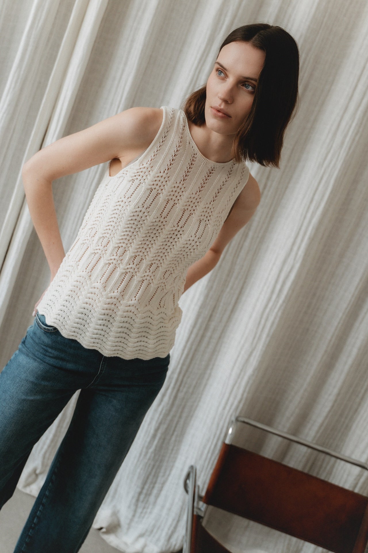 Openwork knit Vest E24082